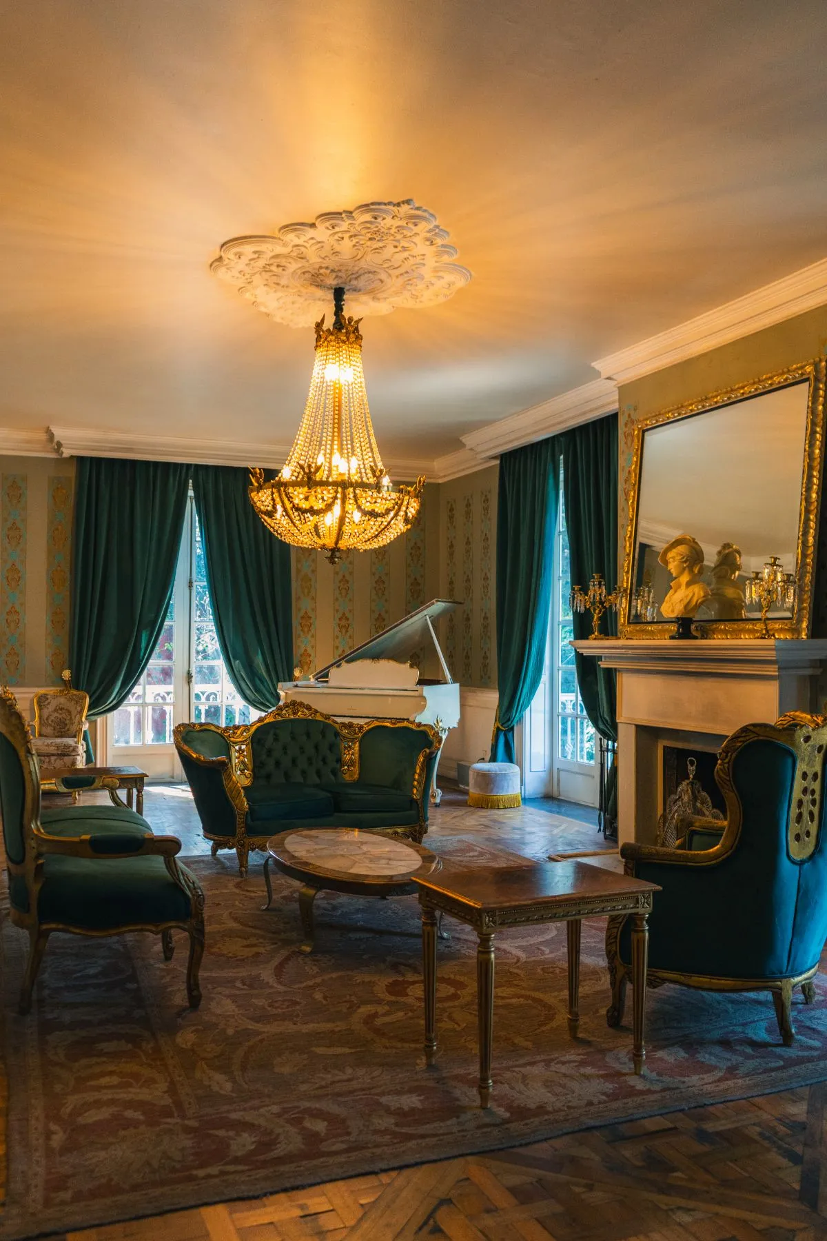 Hotel romántico, Hotel de experiencias románticas, Mansión papilio, Mansión de papilio